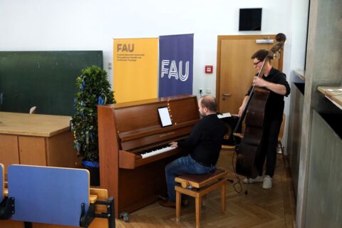 Für die musikalische Begleitung sorgte das Duo "Paragraph 19"