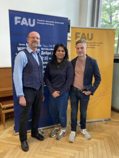 Prof. Dr. Matthias Rohe (links) hat die Veranstaltung mit Saba-Nur Cheema und Meron Mendel initiiert